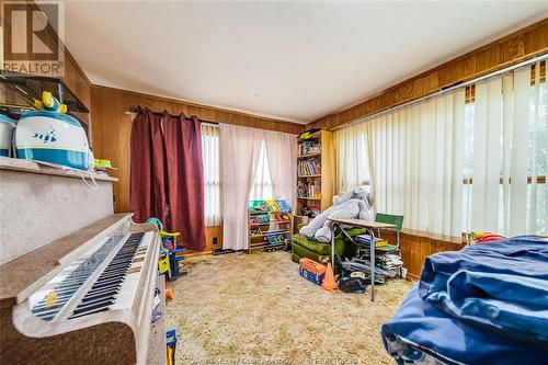 7008 Main Street, Lakeshore, ON - Indoor Photo Showing Bedroom