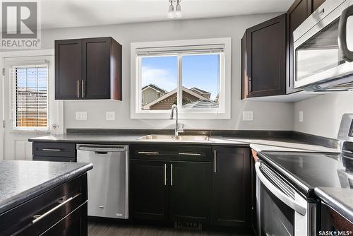 5109 Beacon Way, Regina, SK - Indoor Photo Showing Kitchen With Double Sink