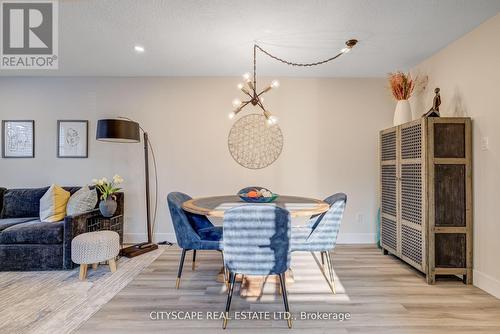 36 Telfer Court, Brant (Paris), ON - Indoor Photo Showing Dining Room