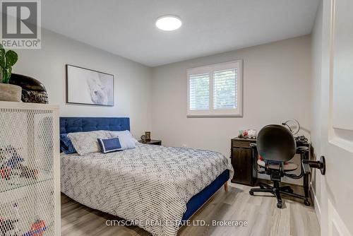 36 Telfer Court, Brant (Paris), ON - Indoor Photo Showing Bedroom