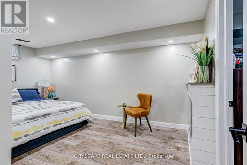 36 Telfer Court, Brant (Paris), ON - Indoor Photo Showing Bedroom