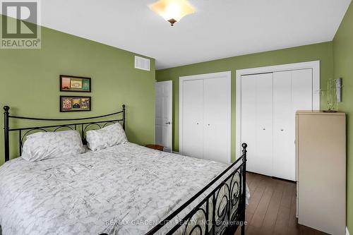 4181 Highland Park Drive, Lincoln, ON - Indoor Photo Showing Bedroom