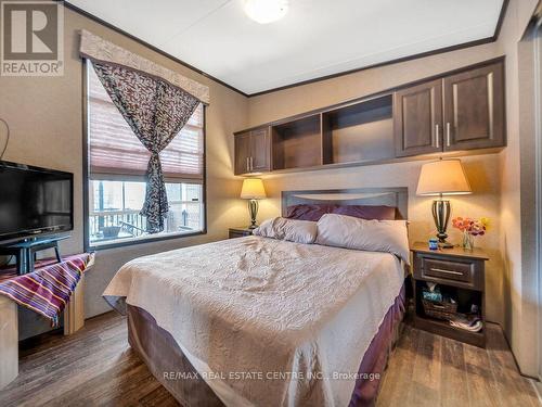 319 - 1501 Line 8 Road, Niagara-On-The-Lake (Queenston), ON - Indoor Photo Showing Bedroom