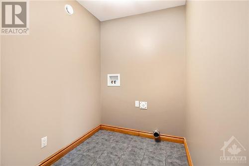 30 Halton Street, Perth, ON - Indoor Photo Showing Other Room