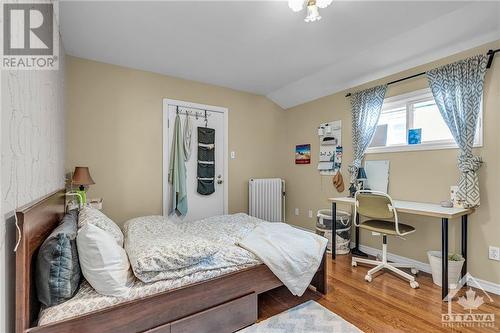 327 Somerset Street E, Ottawa, ON - Indoor Photo Showing Bedroom