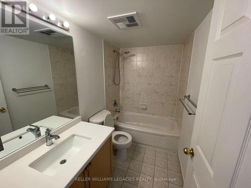 702 - 18 Parkview Avenue, Toronto (Willowdale East), ON - Indoor Photo Showing Bathroom