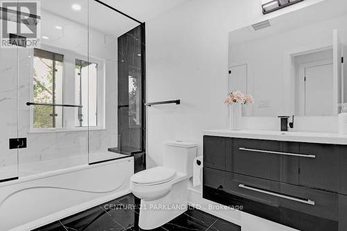 978 Carlaw Avenue, Toronto (Broadview North), ON - Indoor Photo Showing Bathroom