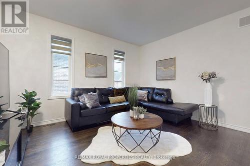 43 Workmens Circle, Ajax, ON - Indoor Photo Showing Living Room