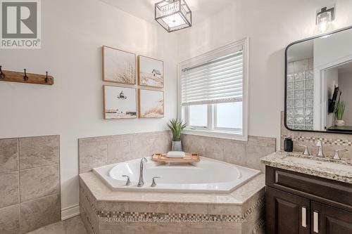 26 Wendat Trail, Springwater (Midhurst), ON - Indoor Photo Showing Bathroom