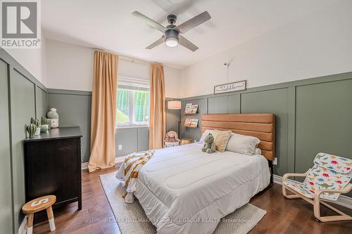 26 Wendat Trail, Springwater (Midhurst), ON - Indoor Photo Showing Bedroom