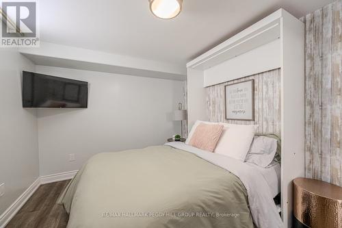 26 Wendat Trail, Springwater (Midhurst), ON - Indoor Photo Showing Bedroom