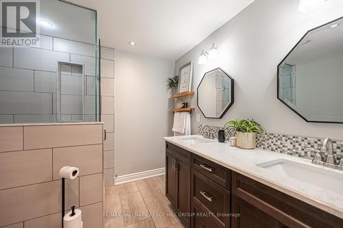 26 Wendat Trail, Springwater (Midhurst), ON - Indoor Photo Showing Bathroom