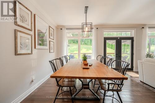 26 Wendat Trail, Springwater (Midhurst), ON - Indoor Photo Showing Dining Room