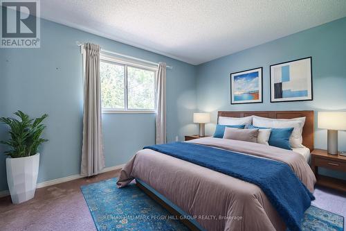 20 Frontier Avenue, Orillia, ON - Indoor Photo Showing Bedroom