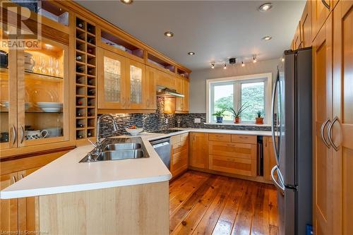 554 Baptist Church Road, Caledonia, ON - Indoor Photo Showing Kitchen With Double Sink