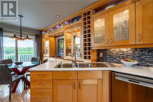 554 Baptist Church Road, Caledonia, ON - Indoor Photo Showing Kitchen With Double Sink