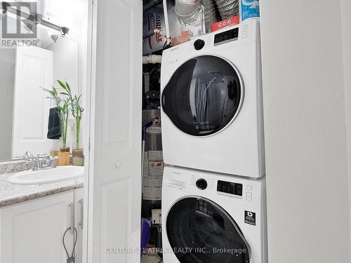 Th94 - 9 Windermere Avenue, Toronto, ON - Indoor Photo Showing Laundry Room