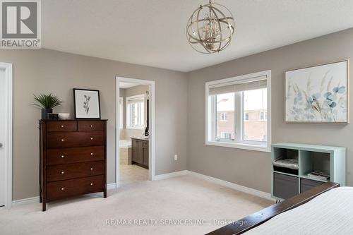 38 Fallview Circle, Caledon, ON - Indoor Photo Showing Bedroom