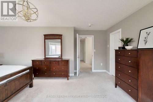 38 Fallview Circle, Caledon, ON - Indoor Photo Showing Bedroom