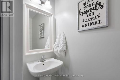 38 Fallview Circle, Caledon, ON - Indoor Photo Showing Bathroom