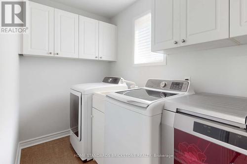 2883 Darien Road, Burlington, ON - Indoor Photo Showing Laundry Room