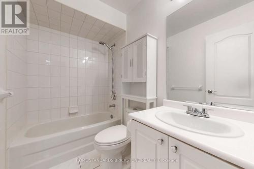 2883 Darien Road, Burlington (Rose), ON - Indoor Photo Showing Bathroom