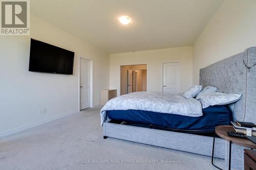 43 Rainbrook Close, Brampton (Sandringham-Wellington), ON - Indoor Photo Showing Bedroom