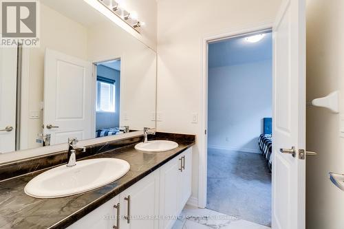 43 Rainbrook Close, Brampton (Sandringham-Wellington), ON - Indoor Photo Showing Bathroom