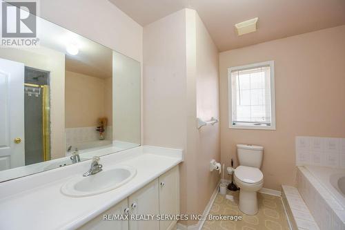 Upper - 172 Native Landing Crescent, Brampton (Fletcher'S Creek Village), ON - Indoor Photo Showing Bathroom