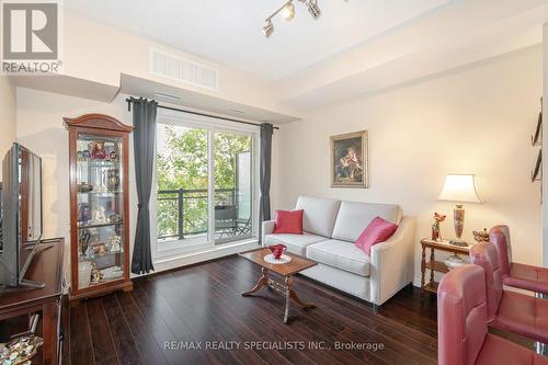 244 - 570 Lolita Gardens, Mississauga (Mississauga Valleys), ON - Indoor Photo Showing Living Room