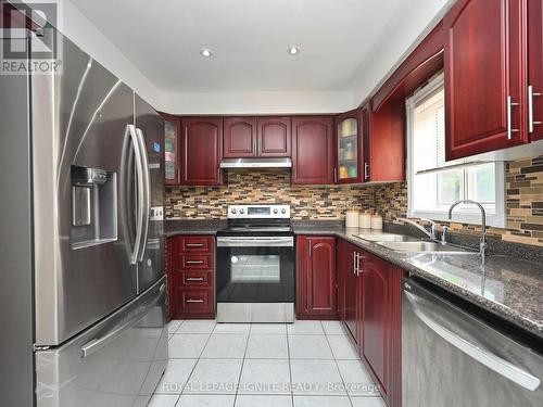 1466 Emerson Lane, Mississauga, ON - Indoor Photo Showing Kitchen With Stainless Steel Kitchen With Double Sink