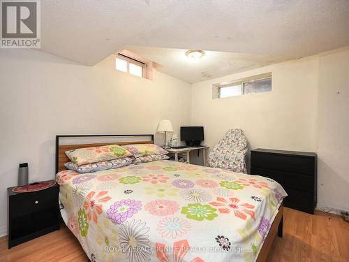 1466 Emerson Lane, Mississauga (East Credit), ON - Indoor Photo Showing Bedroom