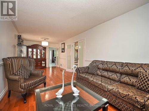 1466 Emerson Lane, Mississauga (East Credit), ON - Indoor Photo Showing Living Room