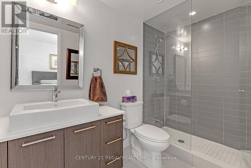 514 - 4800 Highway 7, Vaughan, ON - Indoor Photo Showing Bathroom