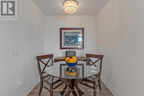 514 - 4800 Highway 7, Vaughan, ON - Indoor Photo Showing Dining Room