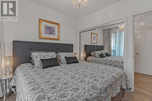 514 - 4800 Highway 7, Vaughan, ON - Indoor Photo Showing Bedroom