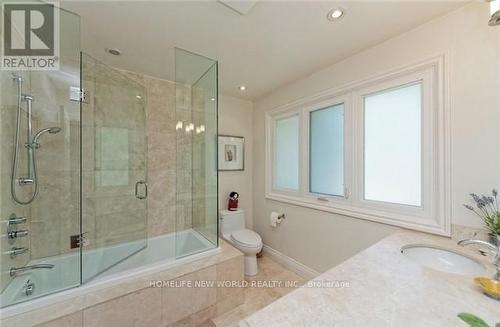 52 Prince Edward Boulevard, Markham, ON - Indoor Photo Showing Bathroom