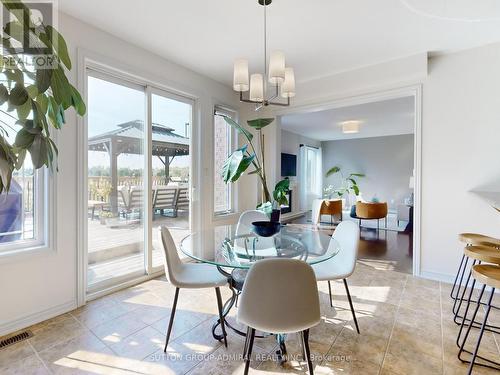 25 Heather Drive, Richmond Hill, ON - Indoor Photo Showing Dining Room