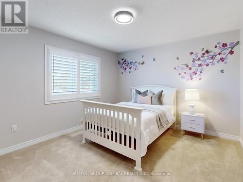 25 Heather Drive, Richmond Hill (Oak Ridges), ON - Indoor Photo Showing Bedroom