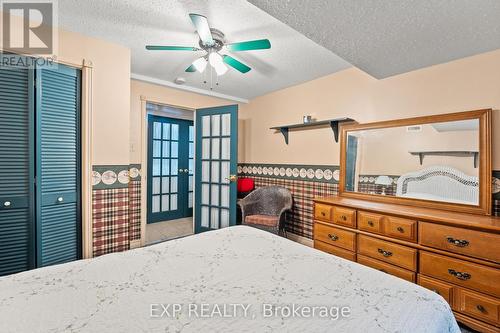 2948 Suntrac Drive, Ramara (Brechin), ON - Indoor Photo Showing Bedroom