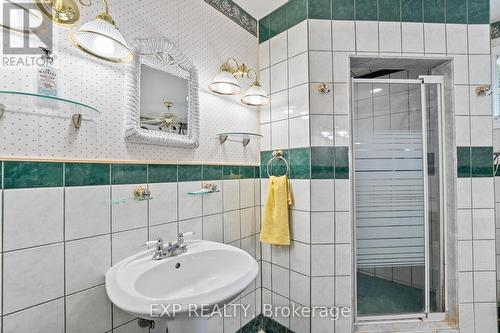 2948 Suntrac Drive, Ramara, ON - Indoor Photo Showing Bathroom