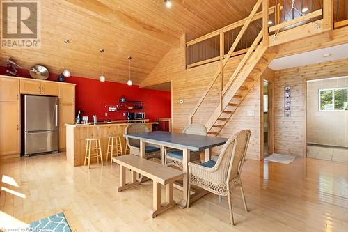 106 Carter Road, North Bruce Peninsula, ON - Indoor Photo Showing Dining Room