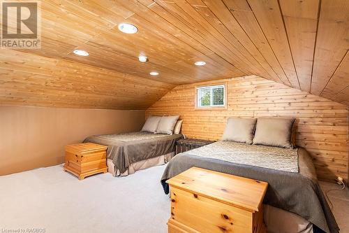 106 Carter Road, North Bruce Peninsula, ON - Indoor Photo Showing Bedroom