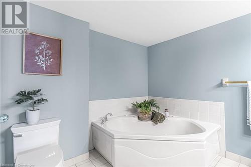 162 Martindale Road Unit# 405, St. Catharines, ON - Indoor Photo Showing Bathroom