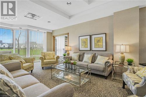 162 Martindale Road Unit# 405, St. Catharines, ON - Indoor Photo Showing Living Room