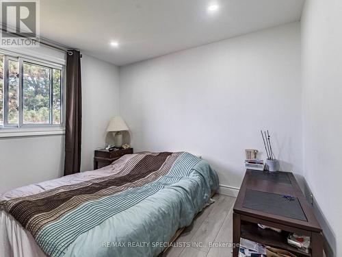 6501 Meltzer Mews, Mississauga, ON - Indoor Photo Showing Bedroom