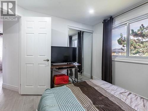 6501 Meltzer Mews, Mississauga, ON - Indoor Photo Showing Bedroom