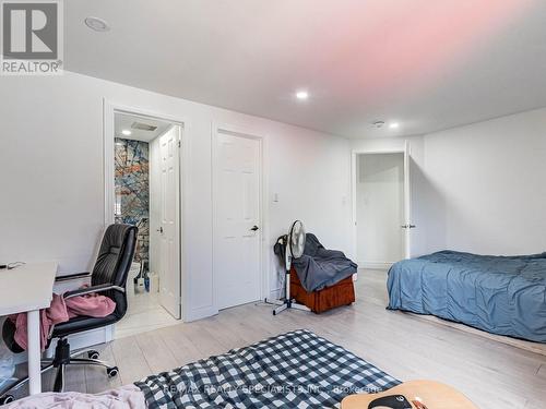 6501 Meltzer Mews, Mississauga, ON - Indoor Photo Showing Bedroom