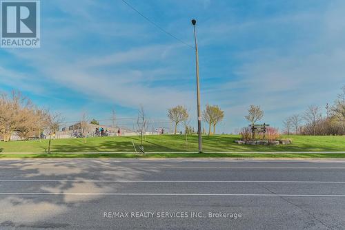 64 - 1330 Mississauga Valley Boulevard, Mississauga, ON - Outdoor With View