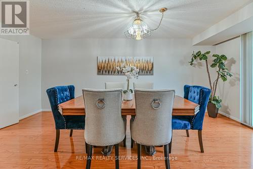 64 - 1330 Mississauga Valley Boulevard, Mississauga (Mississauga Valleys), ON - Indoor Photo Showing Dining Room